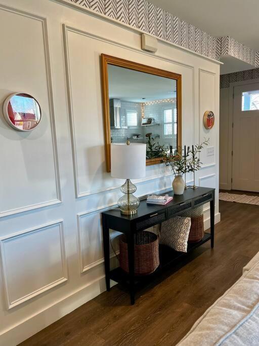 Brand New Downtown Home! Holiday home *